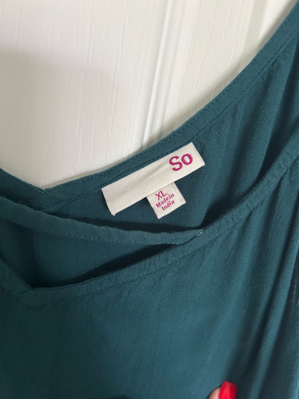 SO Teal Green V-Neck Spaghetti Strap Camisole - Picture 3 of 5